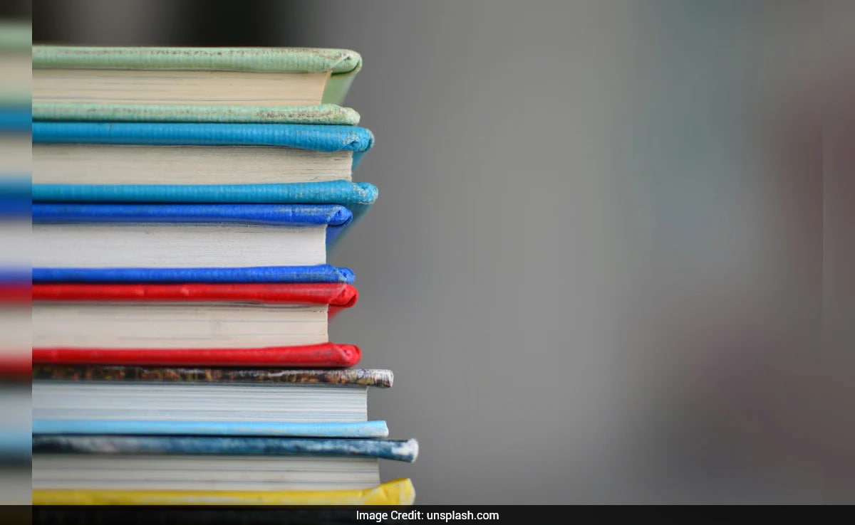 Costly School Books Under Scanner: NHRC Orders Pan-India Audit, Sends Notices To CBSE, Centre