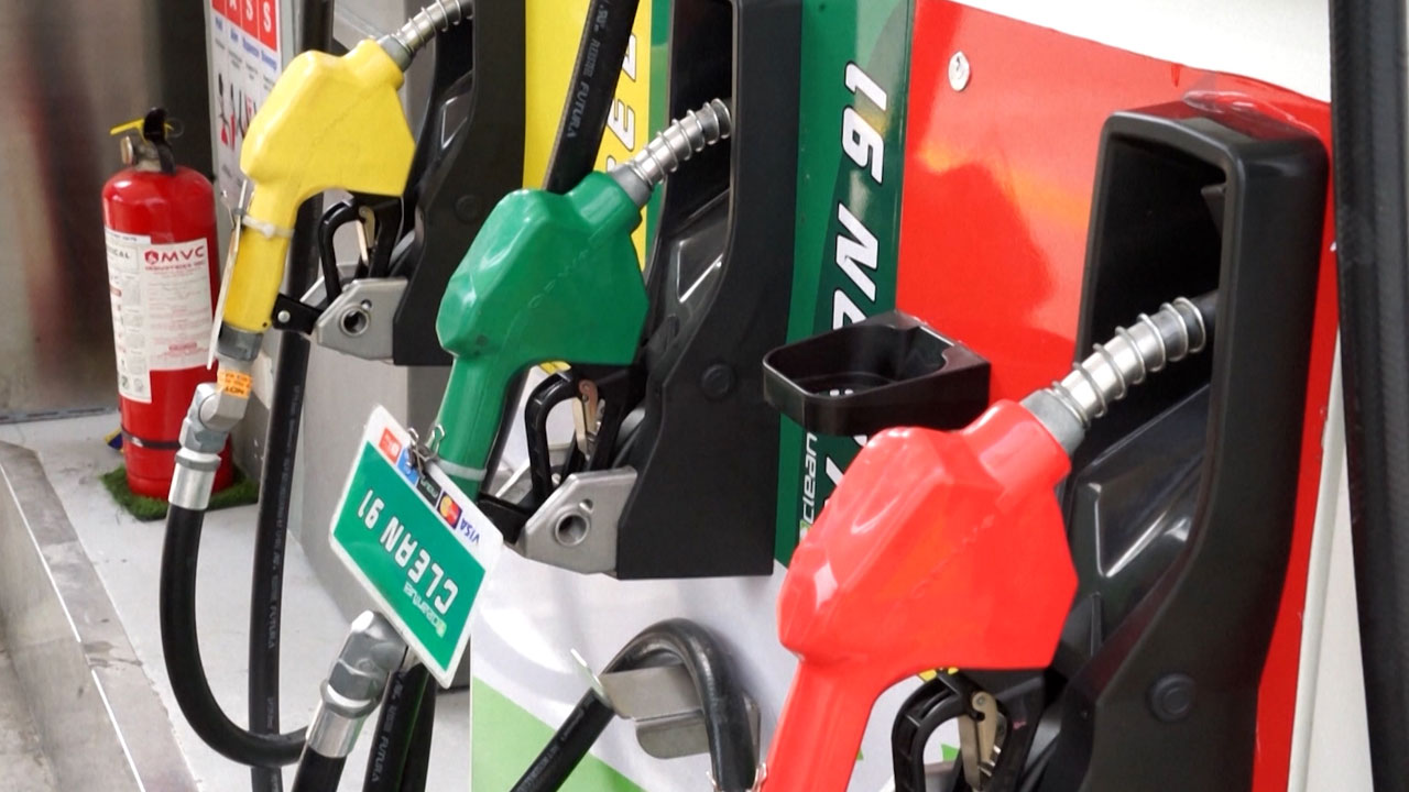 Gulf War Sends Oil Prices Soaring, Global Fuel Crunch Deepens