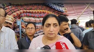 बारामती में प्रचार का आखिरी दिन : मंच पर भावुक हुईं सुनेत्रा पवार, समर्थन में मंच पर पहुंची सुप्रिया सुले