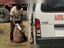 VIDEO: एम्बुलेंस बनी गैस ढोने का जरिया! छत्तीसगढ़ में स्वास्थ्य विभाग की बड़ी लापरवाही उजागर