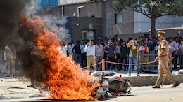 नोएडा हिंसा: आंदोलन की आड़ में माहौल बिगाड़ने की प्लानिंग, सामने आया खौफनाक साजिश का 'ब्लूप्रिंट'