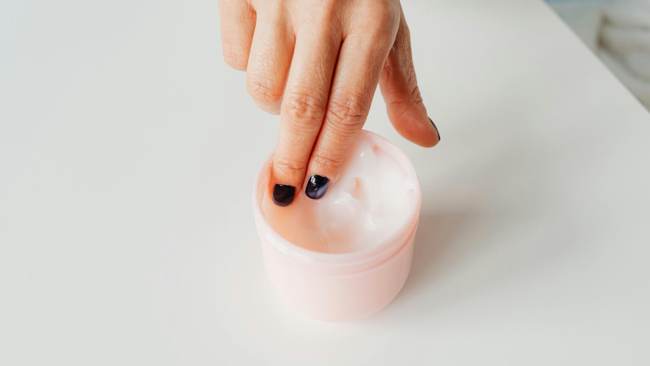 5 Collagen Night Creams for Women Over 30 Under ₹1,400