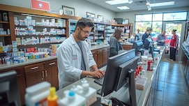 मेडिकल स्टोर खोलने के लिए कौन सा कोर्स करना होता है, क्या 1 लाइसेंस से चला सकते हैं दो शॉप