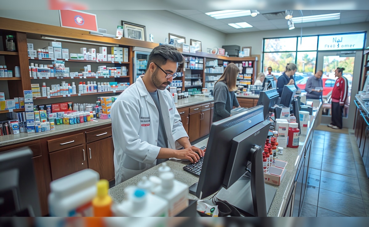 मेडिकल स्टोर खोलने के लिए कौन सा कोर्स करना होता है, क्या 1 लाइसेंस से चला सकते हैं दो शॉप