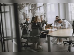 ऑफिस मीटिंग के नाम से ही हो जाते हैं नर्वस, तो अपनाकर देखें ये टिप्‍स, छा जाएंगे