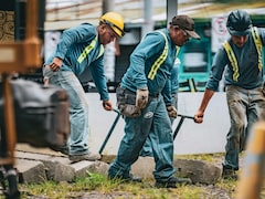 बोनस से लेकर वीकली ऑफ और ओवर टाइम तक, नौकरी के लिए सरकार ने बनाए हैं ये नियम