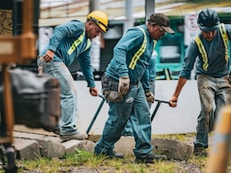 बोनस से लेकर वीकली ऑफ और ओवर टाइम तक, नौकरी के लिए सरकार ने बनाए हैं ये नियम
