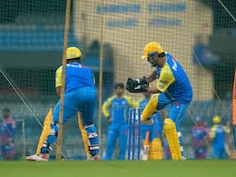 धोनी पुराने रंग में दिखे, ताबड़तोड़ हेलीकॉप्टर शॉट्स और पहली बार नेट्स पर विकेटकीपिंग- VIDEO