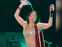 धुरंधर सिंगर की हरकत पर नाराज फैन, पहले पकड़ी गई चोरी फिर बीच परफॉर्मेंस खुद पर डाला पानी, दिखाने लगी एटिट्यूड