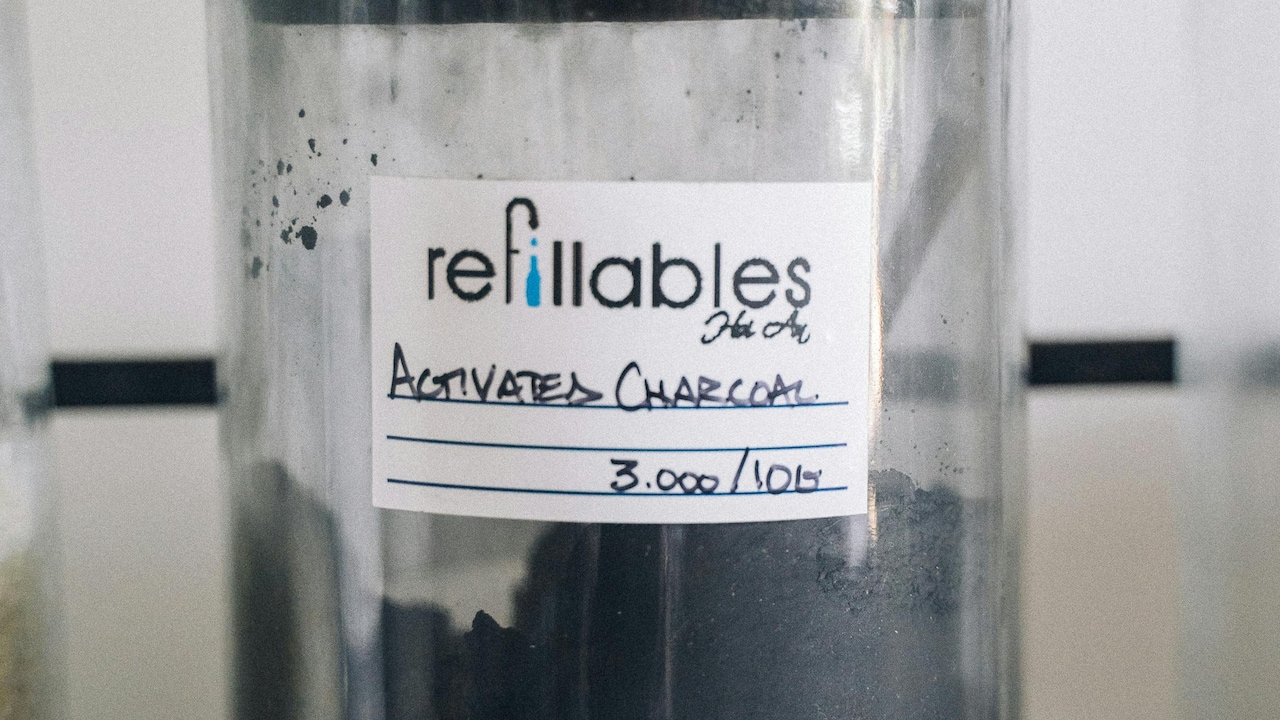 How Moisture Affects Steel Masala Dabbas Differently Than Plastic Ones