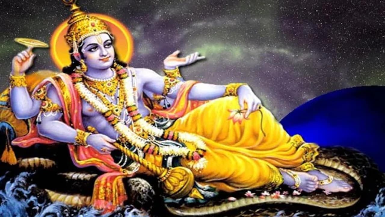 Indira Ekadashi Vrat 2026: इंदिरा एकादशी का व्रत आज, पूजा का पूर्ण फल पाने के लिए जरूर पढ़ें ये कथा