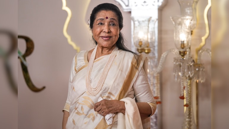 Mamata Banerjee Calls Asha Bhosle 'Musical Genius', Inspiration For Generations