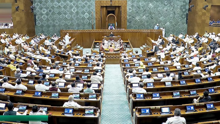 क्या महिला आरक्षण बिल कराने के लिए क्या सरकार के पास दो तिहाई बहुमत है?