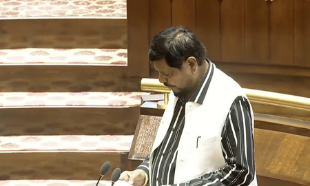 राज्यसभा 19 सदस्यों ने ली शपथ, शरद पवार, रामदास आठवले, थंबीदुरई, तिरुची शिवा की वापसी