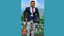 UPSC Success Story :तब्बल 35 वेळा अपयश, यश मिळाल्यानंतरही पुन्हा परीक्षा; IAS विजय यांचा थक्क करणारा प्रवास
