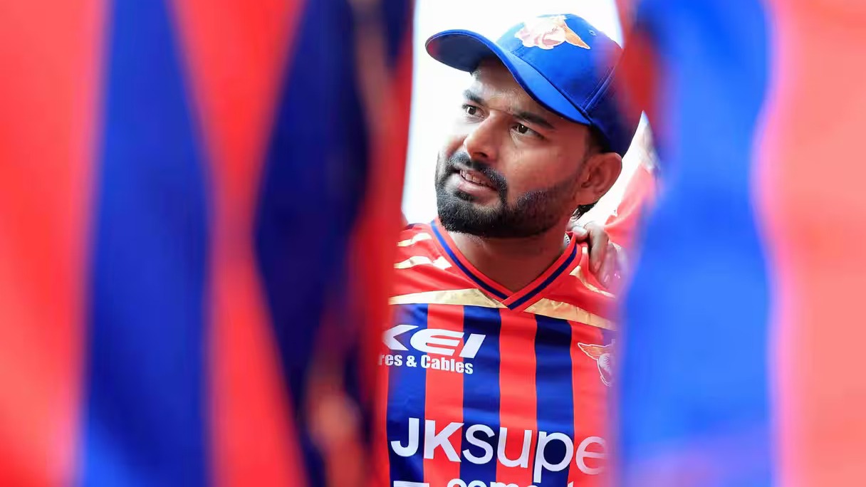 IPL 2026: Rishabh Pant Pulls Off Acrobatic One-Handed Screamer To Dismiss Liam Livingstone In SRH vs LSG | Watch