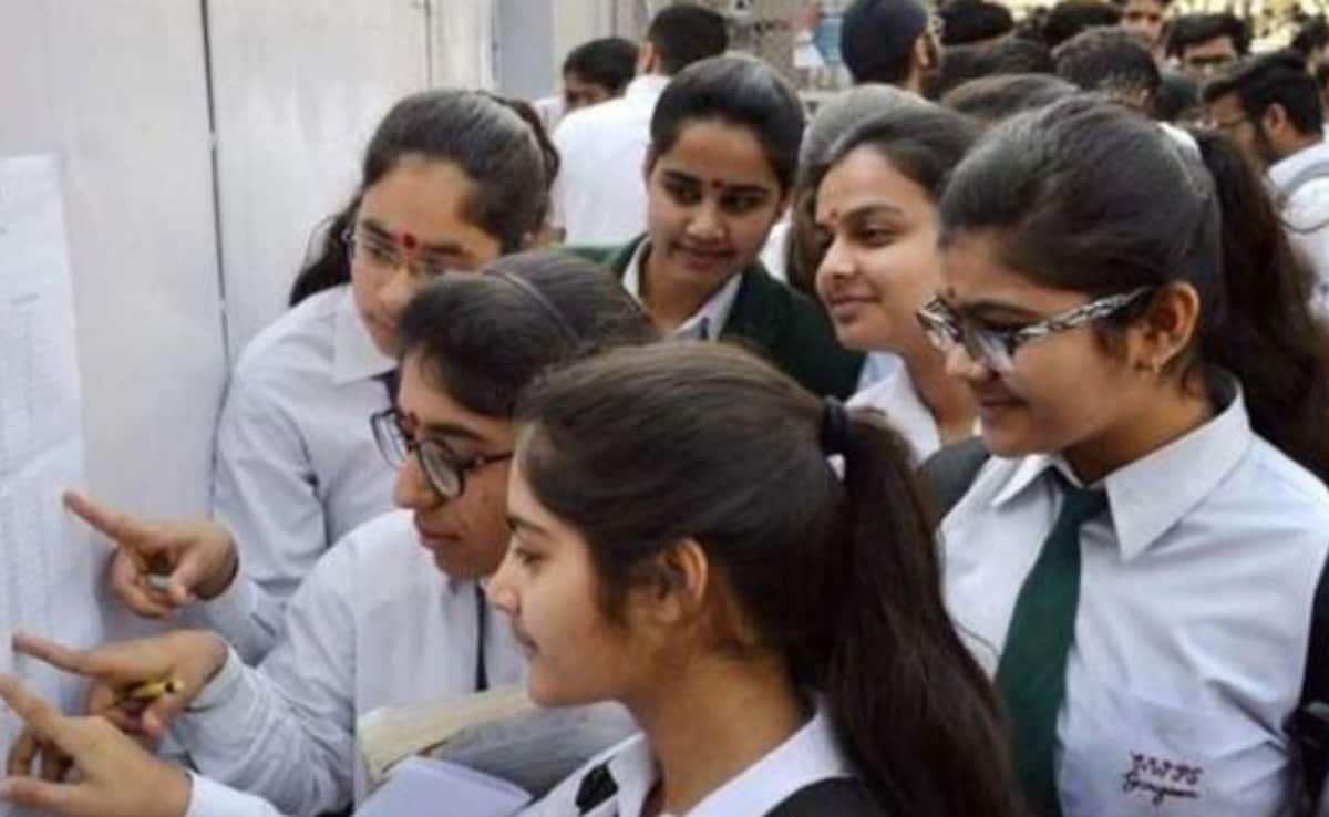 UK Board Result 2026 LIVE: उत्तराखंड की बेटियों के लिए खुशखबरी, 12वीं पास पर मिलेंगे 51 हजार...