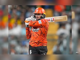 SRH vs PBKS: अभिषेक शर्मा ने रचा इतिहास, 'सिक्सर किंग' अंदाज में टी20 में अनोखा 'तिहरा शतक' लगाकर मचाई हलचल