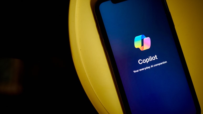 Microsoft Charts $10 Billion of Outlays In AI-Eager Japan