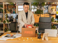 सुबह आया मेल और कंपनी ने लिखा- आपका लास्‍ट वर्किंग डे, Oracle जैसी कंपनियों से क्यों जा रही हजारों की नौकरी?