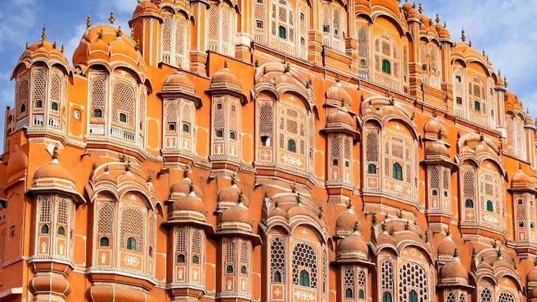 Rajasthan Weather: राजस्थान में फिर पलटेगा मौसम,  जयपुर, भरतपुर और बीकानेर संभाग में बारिश का अलर्ट; रेगिस्तान में झुलसाएगी गर्मी