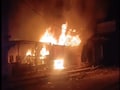 शिवपुरी के पोहरी में भीषण आग; होटल‑किराना‑मोबाइल दुकान जलकर खाक, जानिए कितना हुआ नुकसान