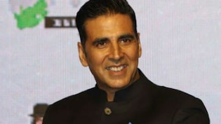 इस फिल्म के लिए 22 दिन के 40 करोड़ रुपये चार्ज कर रहे हैं अक्षय कुमार, फीस में अजय देवगन भी छूटे पीछे