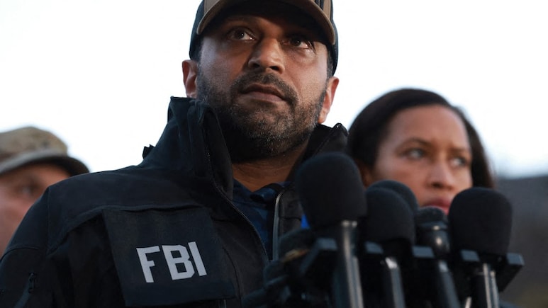 क्या FBI डायरेक्टर हद से अधिक दारू पीते हैं? खबर छापी तो काश पटेल ने किया 2300 करोड़ का मानहानी केस