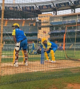 MS Dhoni Starts Wicketkeeping In CSK Training, Getting Ready For El Clasico vs MI In IPL 2026?