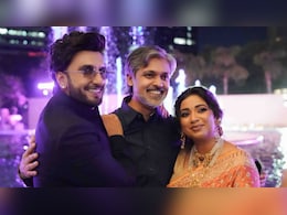 Shreya Ghoshal Poses With <i>Dhurandhar 2</i> Star Ranveer Singh, Joined By Husband Shiladitya