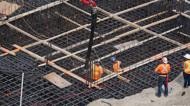 US-Iran War Hits Real Estate: Construction Costs Jump 25%, Delays Loom