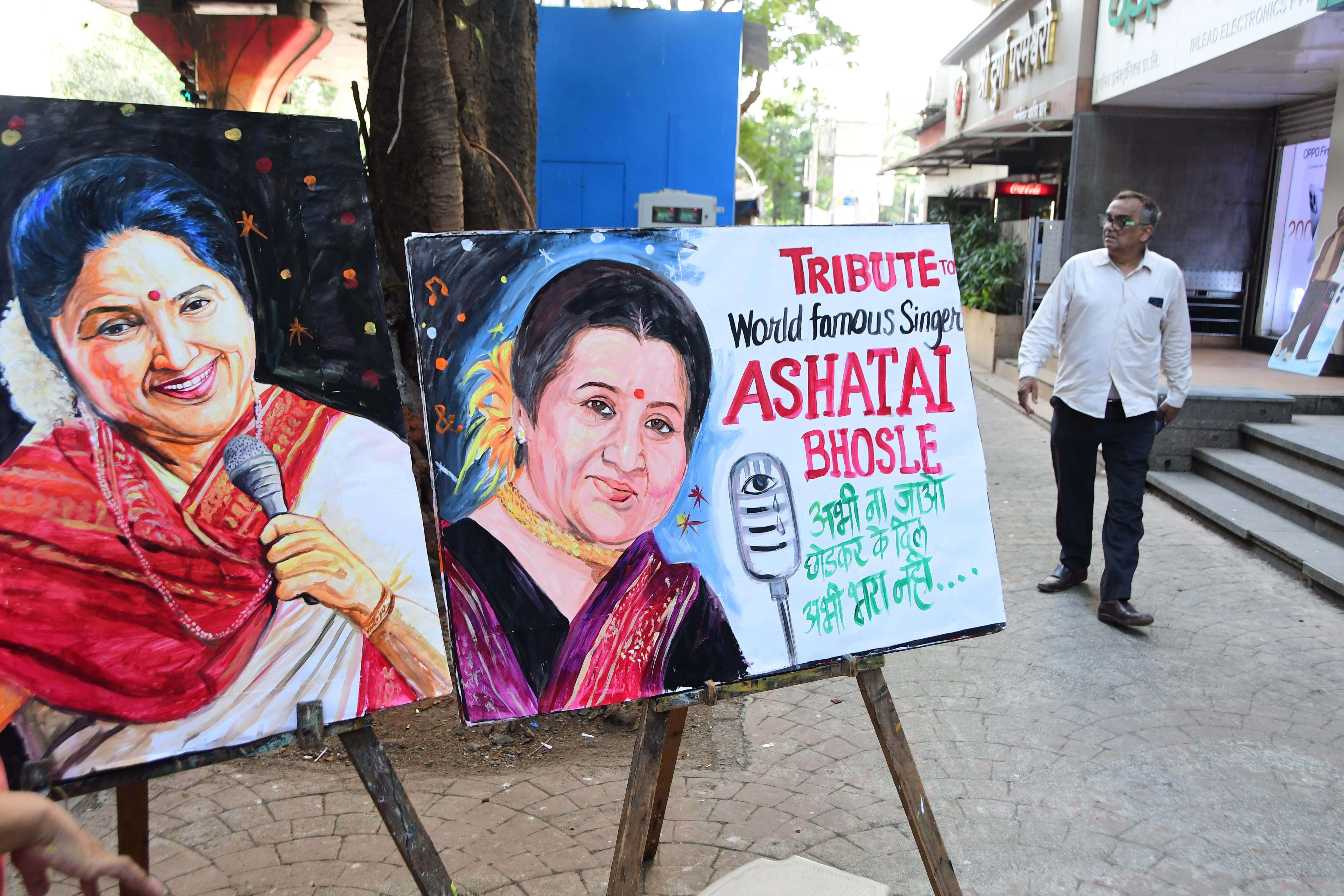 Asha Bhosle Funeral Updates: Legend's Final Journey Begins, India Pays Last Tribute