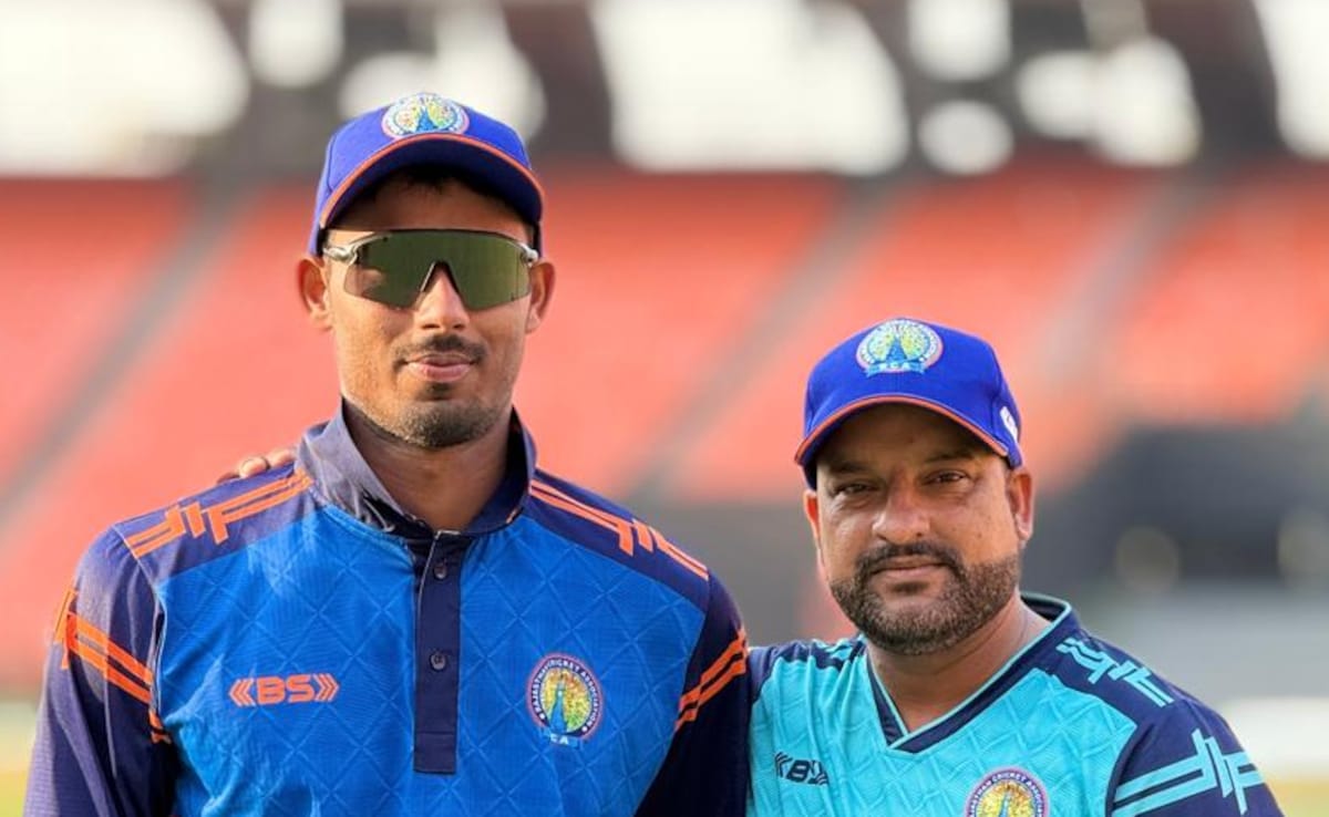 EXCLUSIVE: हर रोज़ 300 छक्के! धोनी और सूर्यवंशी की तरह मुकुल का  भी इंतजार करते हैं फैंस, कोच ने कहा