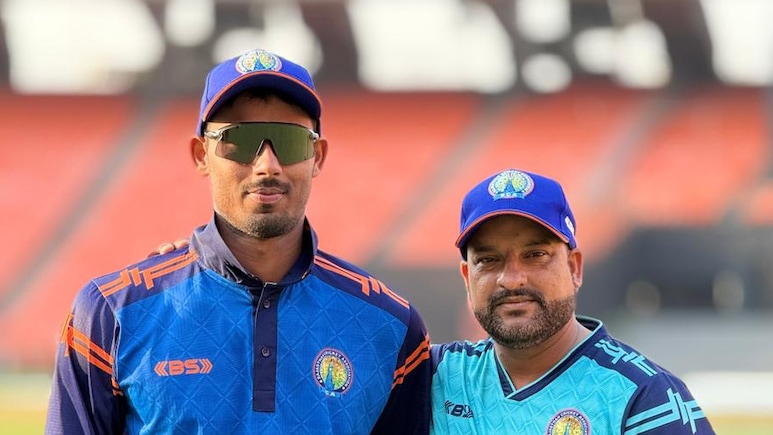 EXCLUSIVE: हर रोज़ 300 छक्के! धोनी और सूर्यवंशी की तरह मुकुल का  भी इंतजार करते हैं फैंस, कोच ने कहा