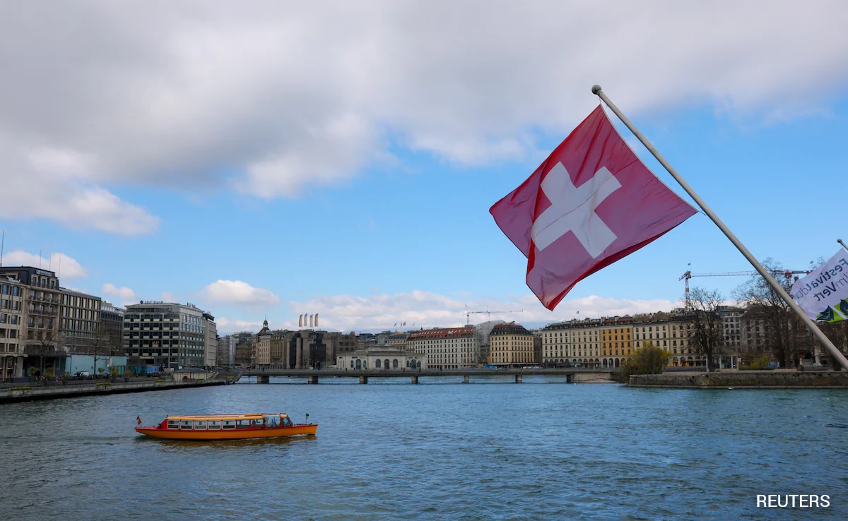 Majority Swiss Support Initiative To Cap Population At 10 Million: Report