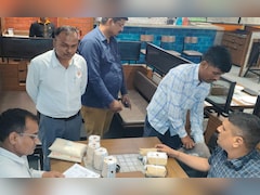 जन्मदिन पार्टी की बिरयानी में निकला कॉकरोच, गोरखपुर में Barbeque Nation रेस्टोरेंट सील