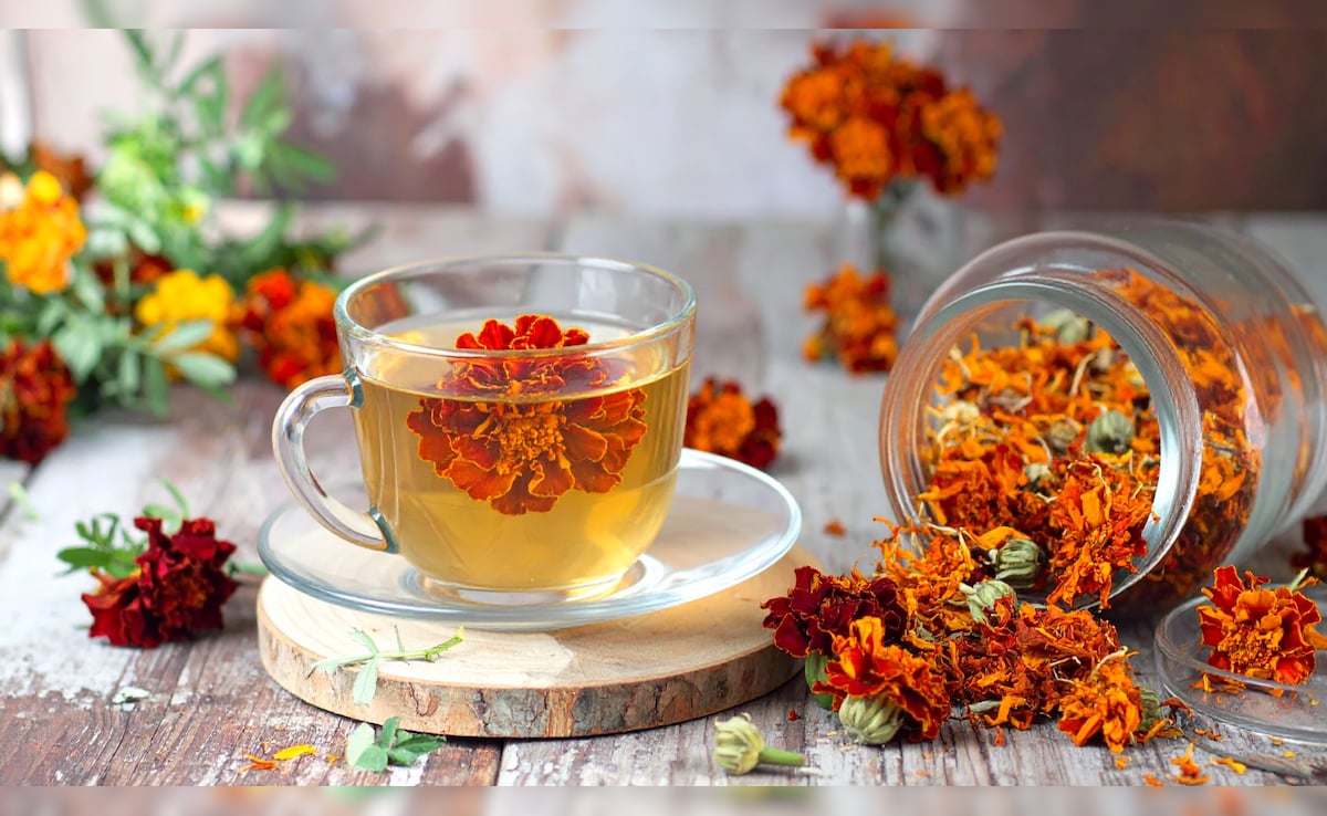 कमल, गुड़हल से मौलश्री तक, गर्मियों में ट्राई करें 'फूलों' से बनी चाय, पूरे दिन बनी रहेगी ताजगी और एनर्जी