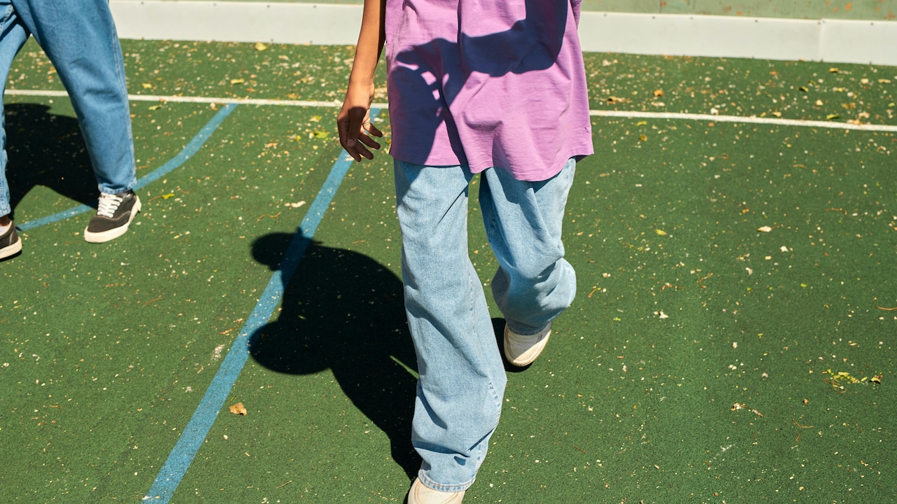 Tight Jeans After Sitting All Day? Causes, Fixes And Better Denim Options