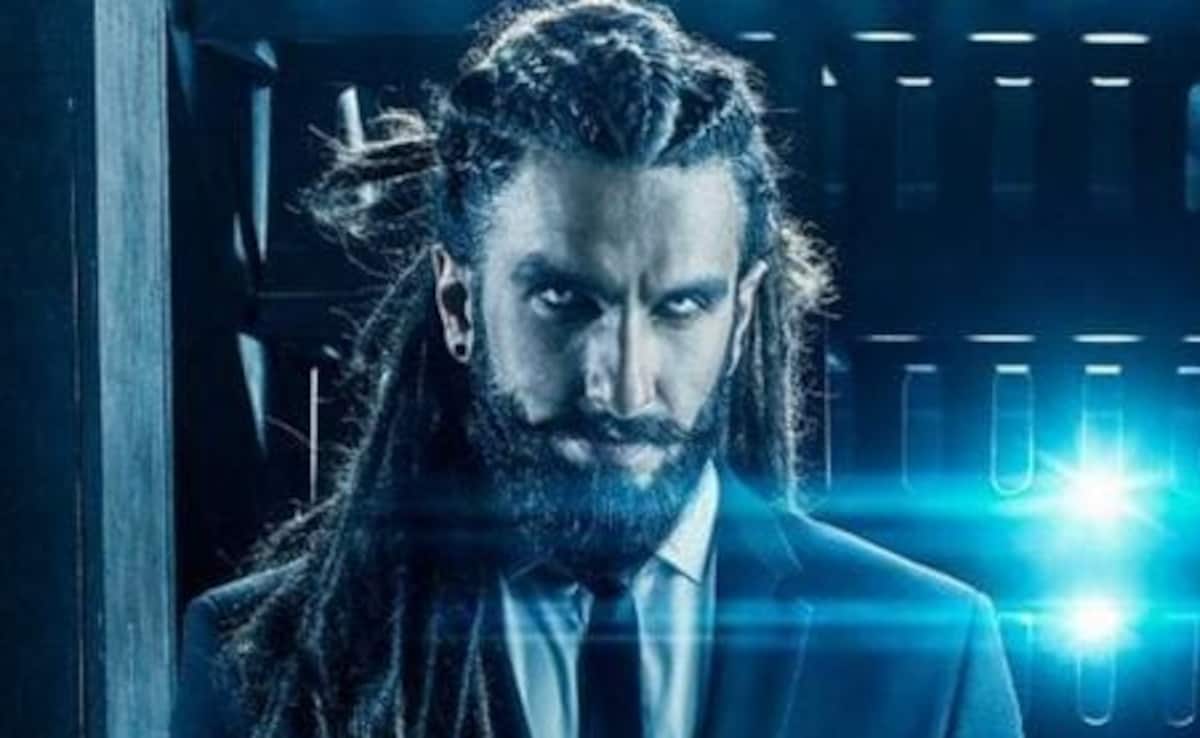 300 करोड़ का दांव, ज़ॉम्बी दुनिया में एंट्री…धुरंधर के बाद रणवीर सिंह की ‘प्रलय’ करेगी धमाका, विवाद के बीच बड़ा अपडेट