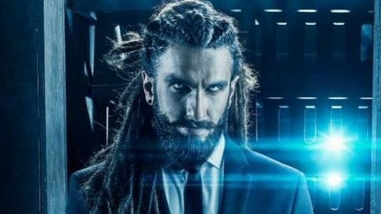 300 करोड़ का दांव, ज़ॉम्बी दुनिया में एंट्री&hellip;धुरंधर के बाद रणवीर सिंह की &lsquo;प्रलय&rsquo; करेगी धमाका, विवाद के बीच बड़ा अपडेट