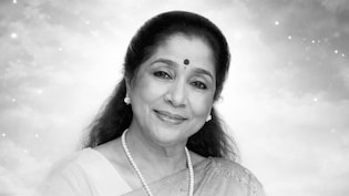 Asha Bhosle Funeral Live Updates: आशा भोसले को दी गई मुखाग्नि, पंचतत्व में विलीन हुईं महान गायिका
