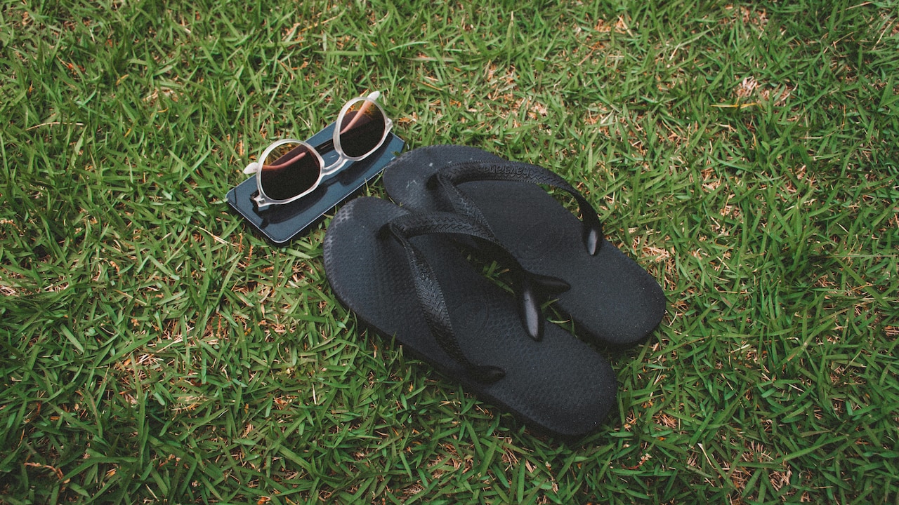 5 Best Lightest Memory Foam Flip-Flops for Men for Comfortable & Cushioned Walks Under ₹70