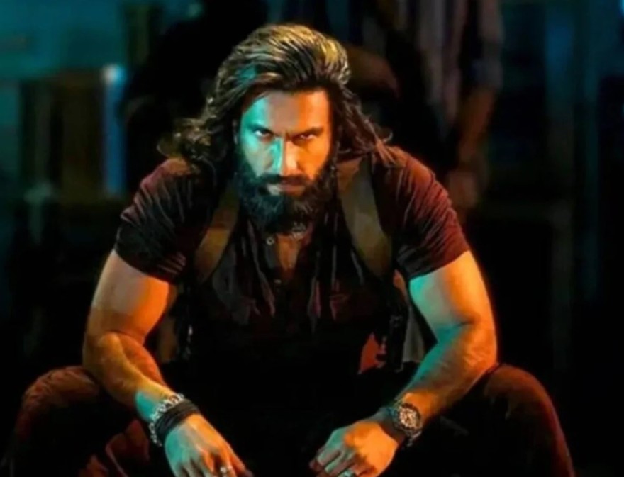 Dhurandhar 2 Box Office Collection Day 14: कमाई के मैदान में कुलांचे मार रही धुरंधर, 14 दिन में कमाए 1100 करोड़