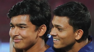 वैभव सूर्यवंशी की धूम पर 248.98 की स्ट्राइक रेट के बाद भी ऑरेज कैप रेस में 5 धुरंधर से पीछे