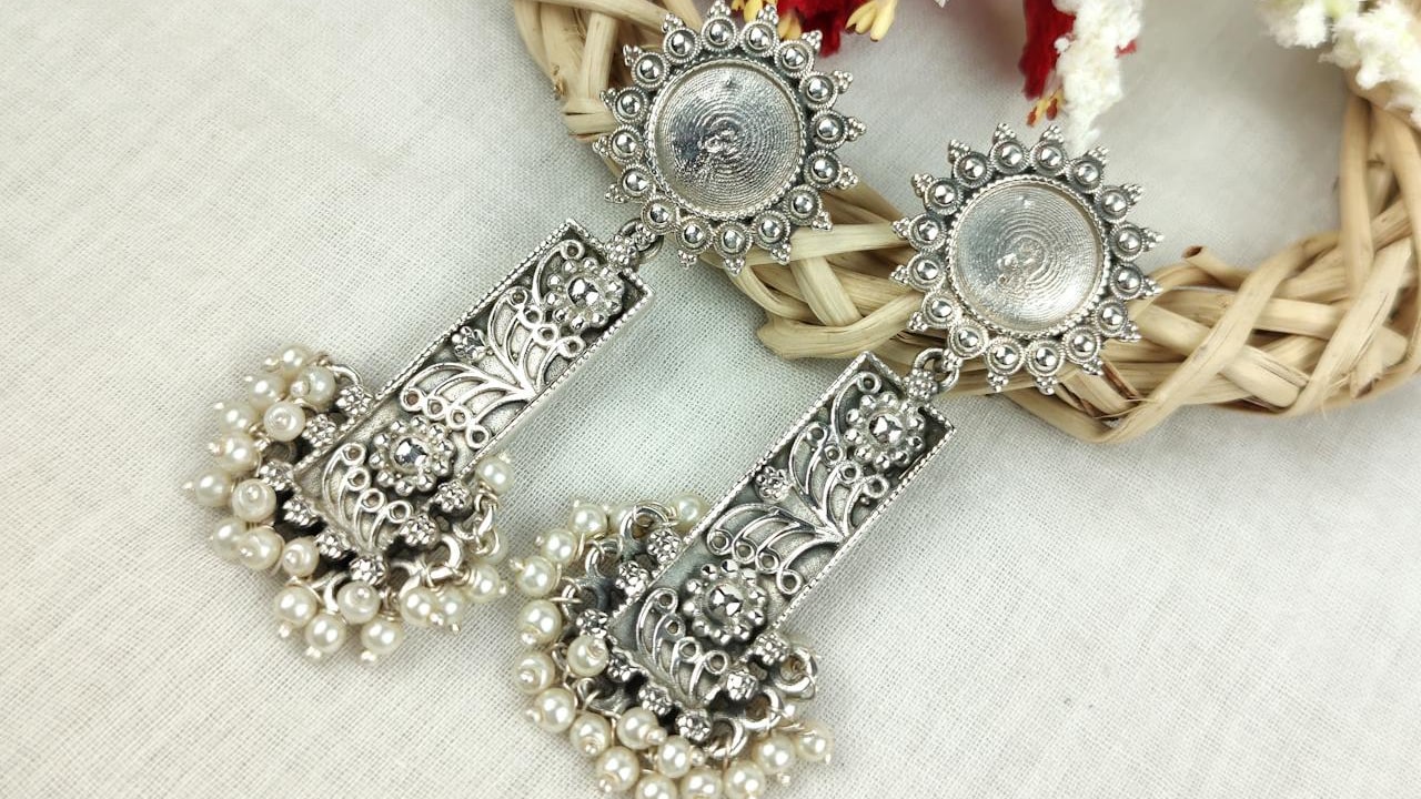 Oxidised Jewellery Organiser As A Practical Gift Idea