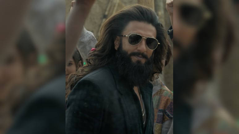 मौनी रॉय ने रणवीर सिंह को कहा 'सुपरह्यूमन', जानें क्यों