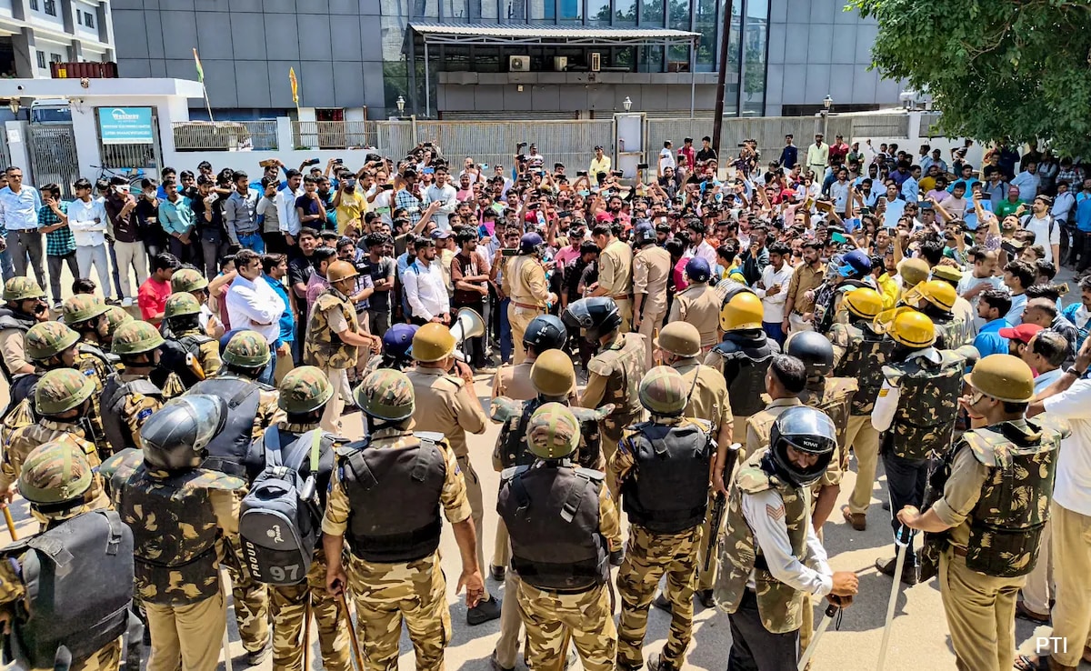 Pay Hike Demand, 300 Arrests, Pak Link Under Probe: The Violent Noida Protest