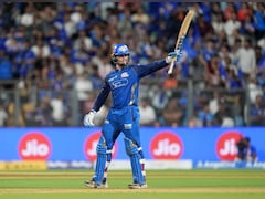 MI vs SRH LIVE Score, IPL 2026:   6,6,2,1,0,4...रेयान रिकेल्टन का तहलका, मुंबई 12 ओवर में 150 पार