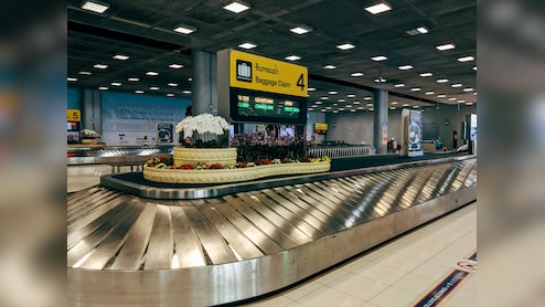 एयरपोर्ट पर नौकरी कैसे मिलती है, कितनी होती है सैलरी