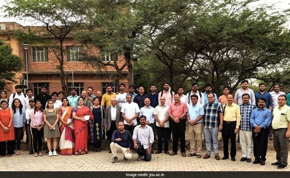 JNU MBA Admission 2026: दोबारा खुला आवेदन का मौका, CAT पास युवाओं के लिए बेहतरीन अवसर